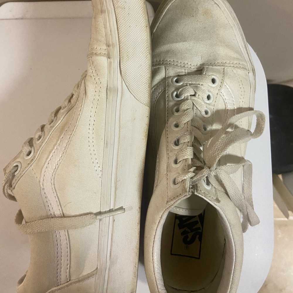 White vans